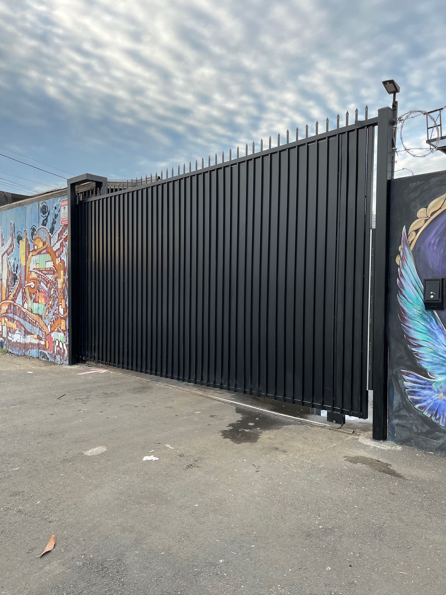 Commercial gate installation - security gate for business Bay Area